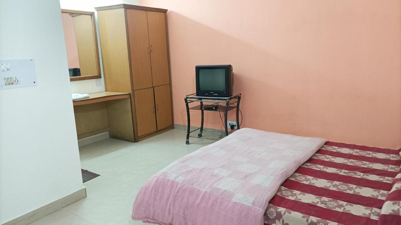 Hotel Siddharth Дехрадун Екстериор снимка